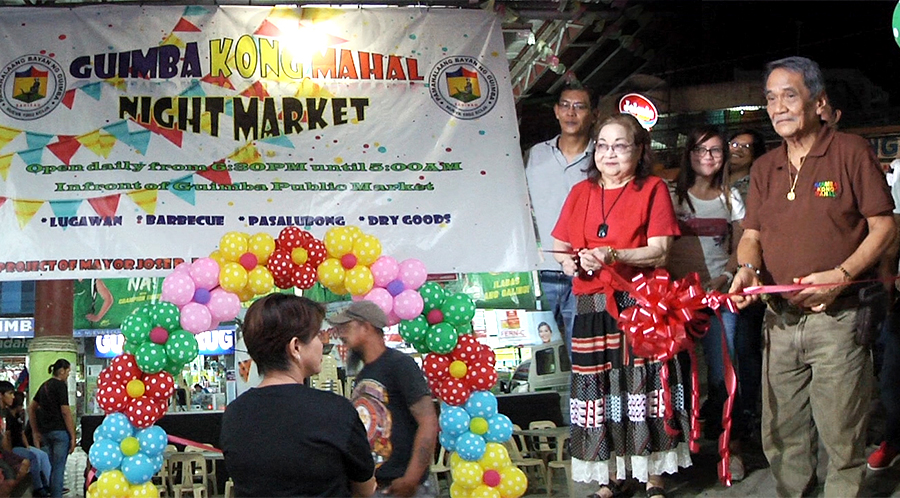 Night Market sa Bayan ng Guimba, binuksan para sa mga vendor na apektado ng road clearing